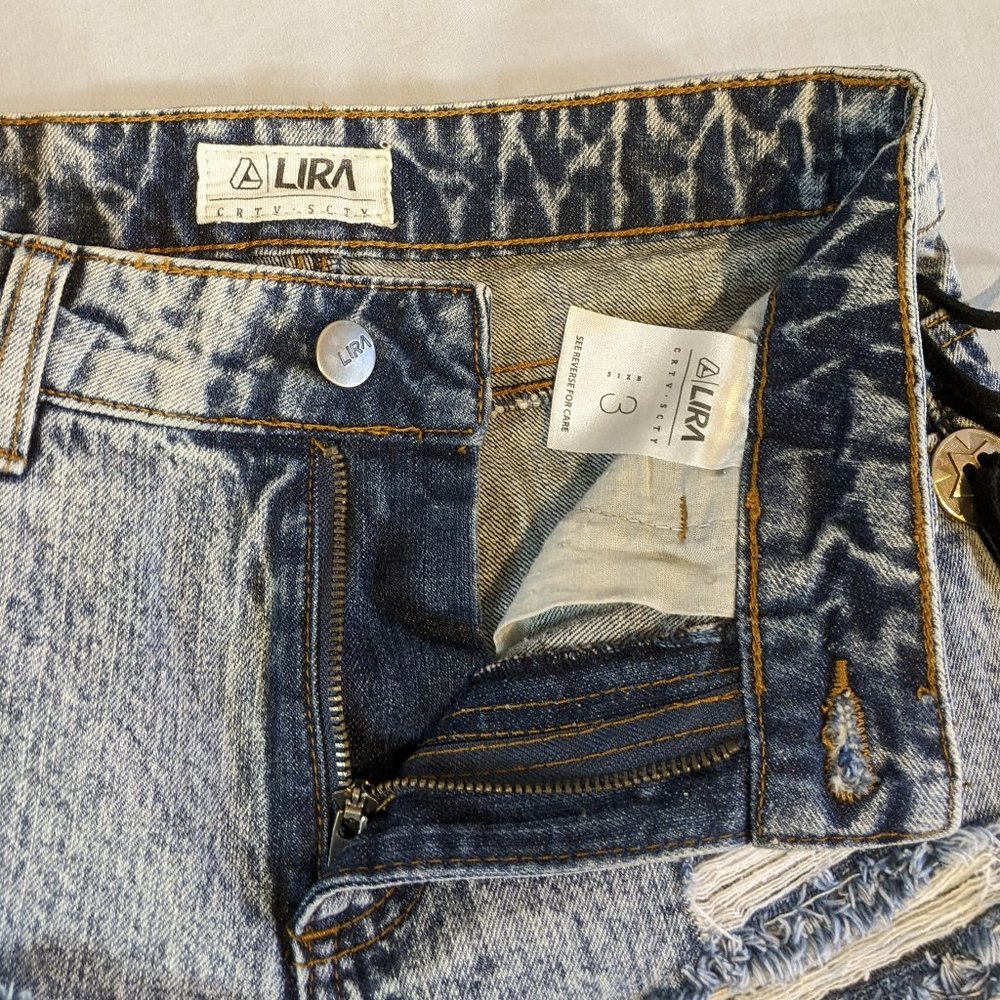 753 LIRA CRTV/SCTY distressed & embellished Blue Jean Shorts, Size 3! EUC!